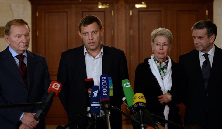 Kiev, Eastern Ukraine militia sign immediate ceasefire protocol - ảnh 1